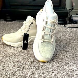 Sorel Kinetic Renegade NIB